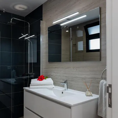 Guestready - Hillside Oceanview Heaven *